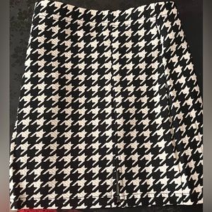 Toddler girl houndstooth skirt